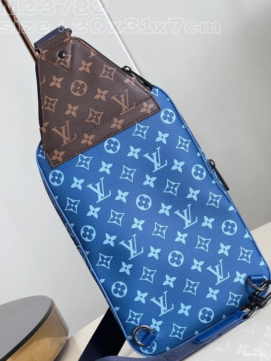 Avenue NM Slingbag LOUIS VUITTON 0901